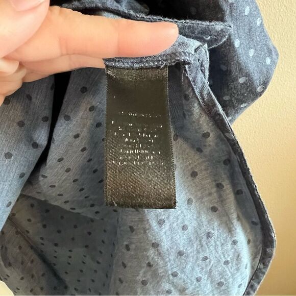✨ Lafayette 148 Women’s Blue Polka Dot Button Down Shirt Top Small - Picture 5 of 10